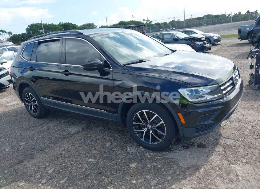 2021 Volkswagen Tiguan (VIN 3VV3B7AX9MM090586) main photo