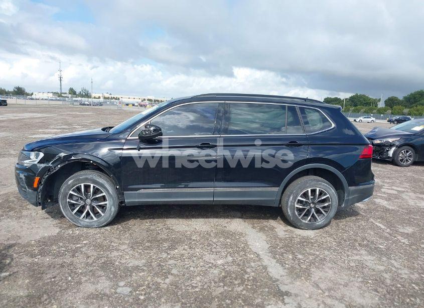 Photo 14 of 2021 Volkswagen Tiguan (VIN 3VV3B7AX9MM090586)