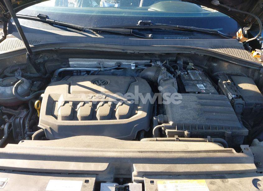 Photo 10 of 2021 Volkswagen Tiguan 2.0T SE/2.0T SE R-LINE BLACK/2.0T SEL (VIN 3VV3B7AX9MM105328)