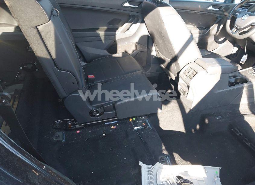 Photo 8 of 2021 Volkswagen Tiguan 2.0T SE/2.0T SE R-LINE BLACK/2.0T SEL (VIN 3VV3B7AX9MM105328)