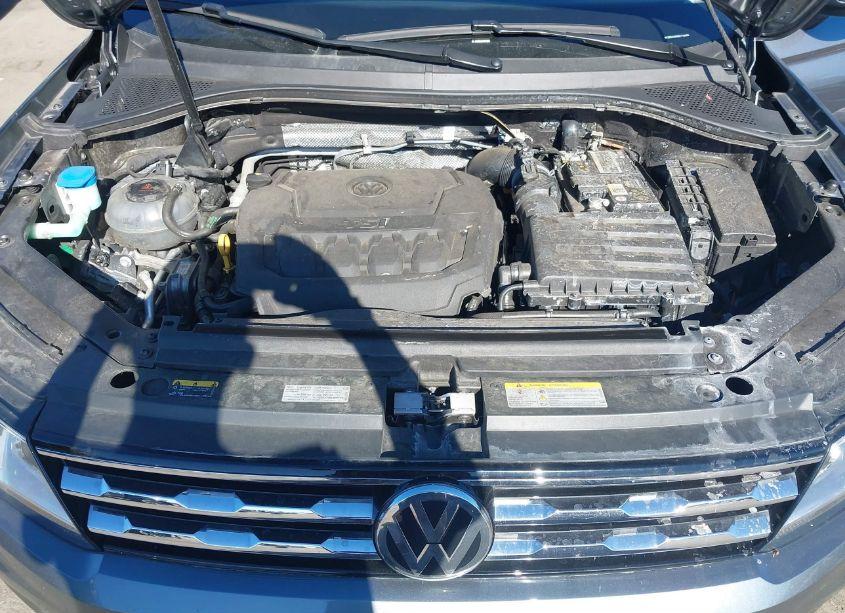Photo 10 of 2021 Volkswagen Tiguan 2.0T SE/2.0T SE R-LINE BLACK/2.0T SEL (VIN 3VV3B7AX9MM119309)