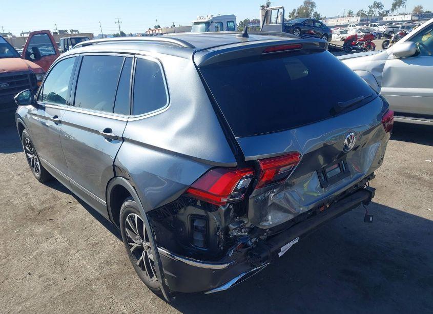 Photo 3 of 2021 Volkswagen Tiguan 2.0T SE/2.0T SE R-LINE BLACK/2.0T SEL (VIN 3VV3B7AX9MM119309)