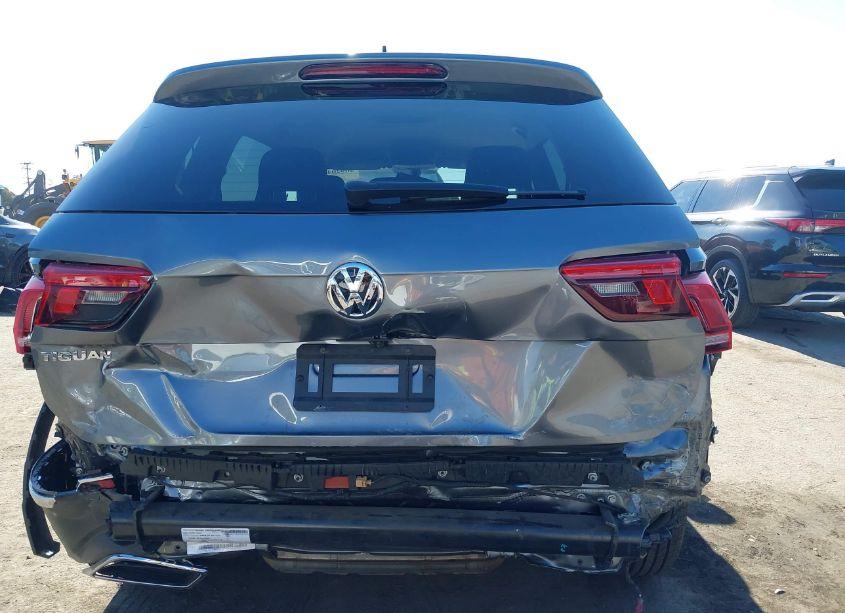 Photo 6 of 2021 Volkswagen Tiguan 2.0T SE/2.0T SE R-LINE BLACK/2.0T SEL (VIN 3VV3B7AX9MM119309)