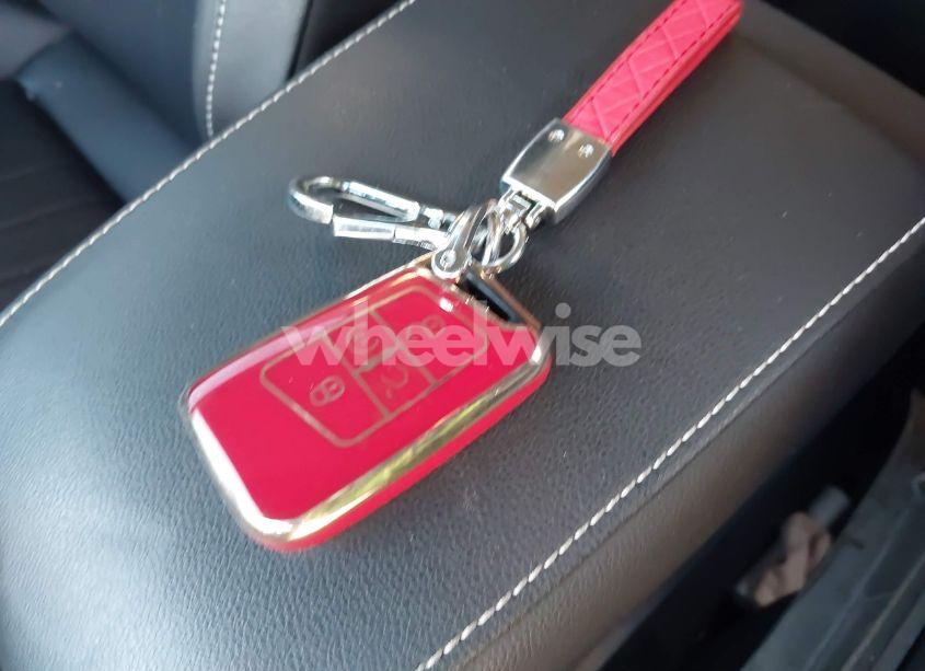 Photo 11 of 2022 Volkswagen Tiguan 2.0T SE (VIN 3VV3B7AX9NM100390)