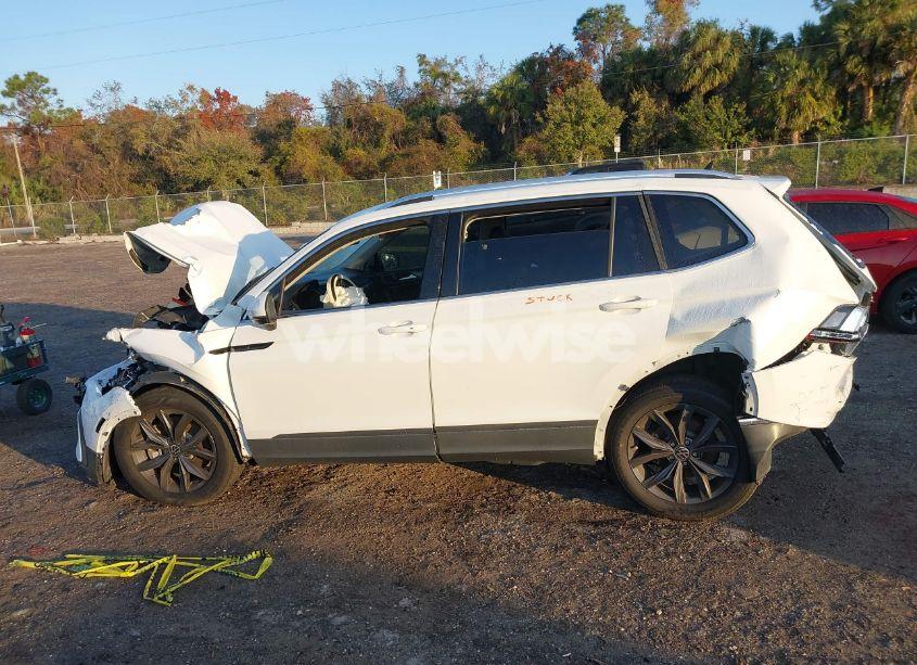 Photo 14 of 2022 Volkswagen Tiguan 2.0T SE (VIN 3VV3B7AX9NM100390)