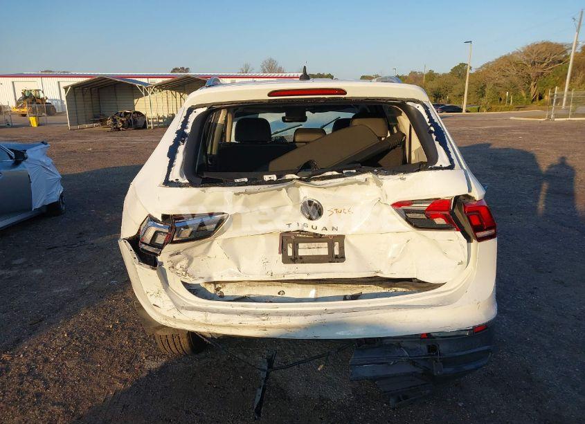 Photo 16 of 2022 Volkswagen Tiguan 2.0T SE (VIN 3VV3B7AX9NM100390)