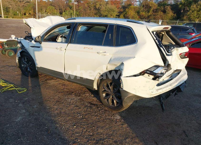 Photo 3 of 2022 Volkswagen Tiguan 2.0T SE (VIN 3VV3B7AX9NM100390)