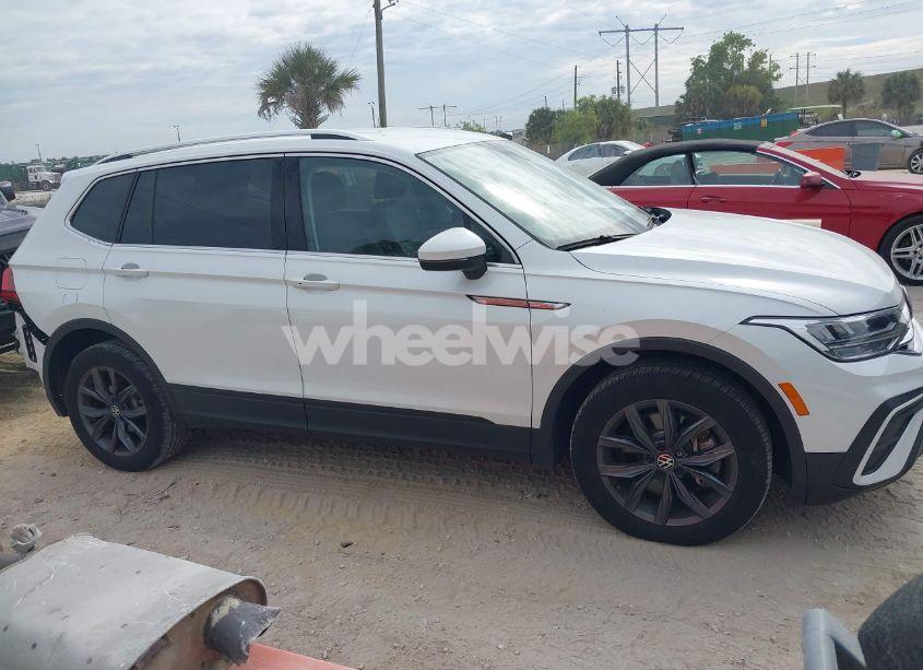 Photo 13 of 2023 Volkswagen Tiguan 2.0T SE (VIN 3VV3B7AX9PM003760)