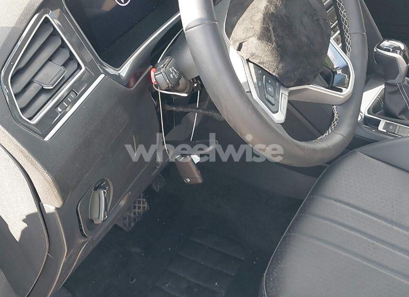 Photo 11 of 2024 Volkswagen Tiguan 2.0T SE/WOLFSBURG EDITION (VIN 3VV3B7AX9RM009240)