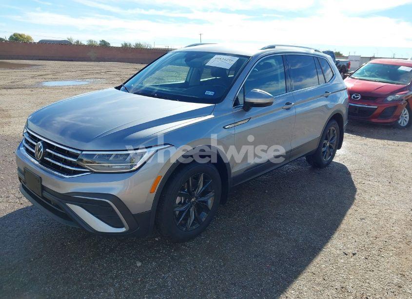 Photo 2 of 2024 Volkswagen Tiguan 2.0T SE/WOLFSBURG EDITION (VIN 3VV3B7AX9RM171451)