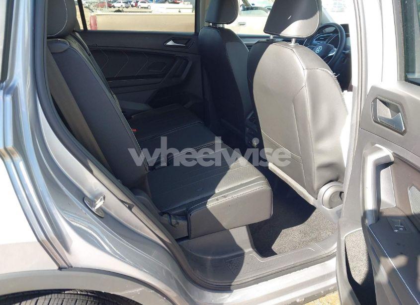 Photo 8 of 2024 Volkswagen Tiguan 2.0T SE/WOLFSBURG EDITION (VIN 3VV3B7AX9RM171451)