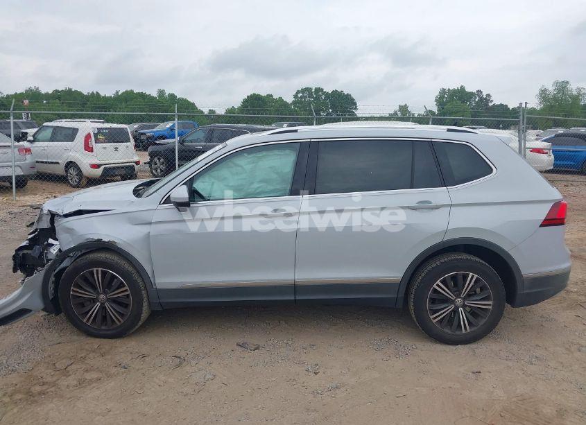 Photo 14 of 2018 Volkswagen Tiguan 2.0T SE/2.0T SEL (VIN 3VV3B7AXXJM039125)