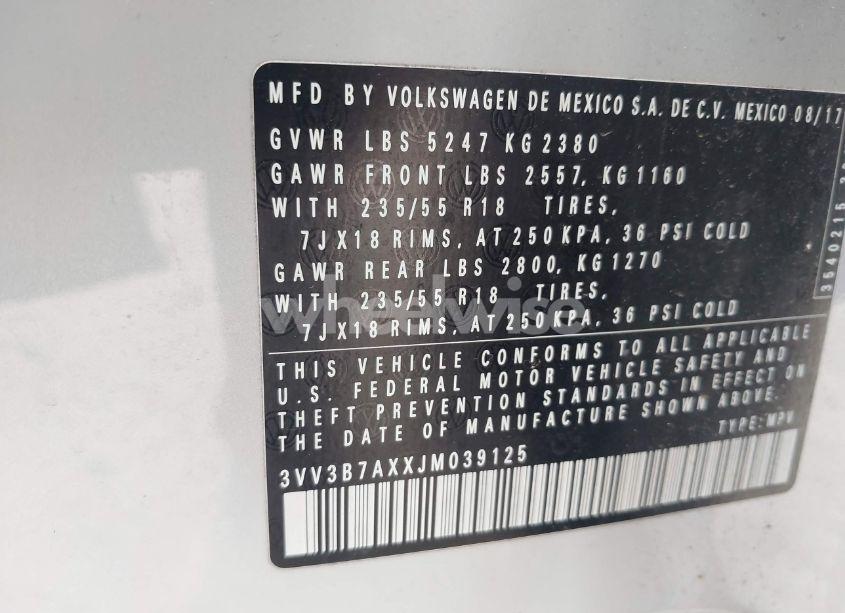 Photo 9 of 2018 Volkswagen Tiguan 2.0T SE/2.0T SEL (VIN 3VV3B7AXXJM039125)