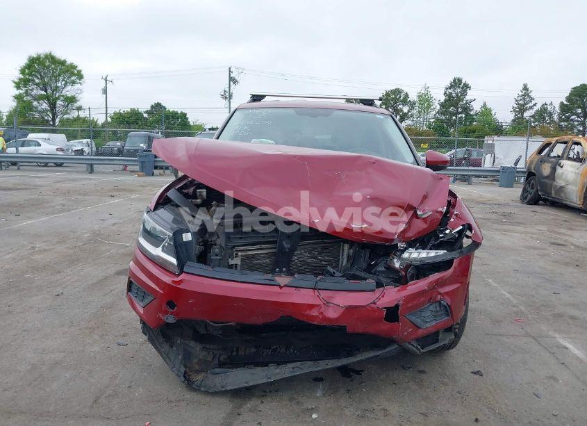 Photo 6 of 2018 Volkswagen Tiguan 2.0T SE/2.0T SEL (VIN 3VV3B7AXXJM086672)