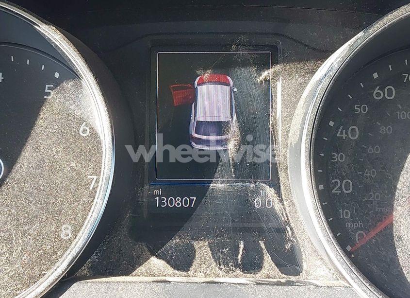 Photo 15 of 2018 Volkswagen Tiguan 2.0T SE/2.0T SEL (VIN 3VV3B7AXXJM088230)