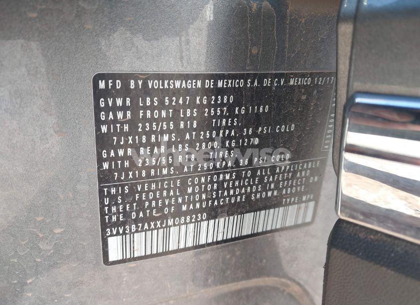 Photo 9 of 2018 Volkswagen Tiguan 2.0T SE/2.0T SEL (VIN 3VV3B7AXXJM088230)