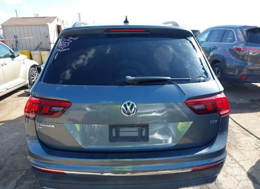 Photo 16 of 2018 Volkswagen Tiguan 2.0T SE/2.0T SEL (VIN 3VV3B7AXXJM187789)