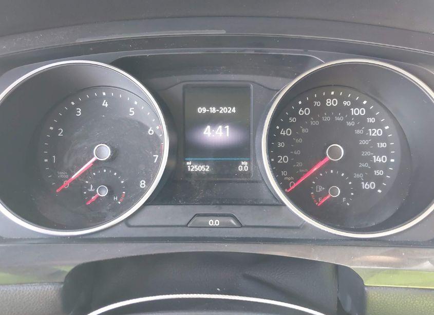 Photo 7 of 2018 Volkswagen Tiguan 2.0T SE/2.0T SEL (VIN 3VV3B7AXXJM187789)