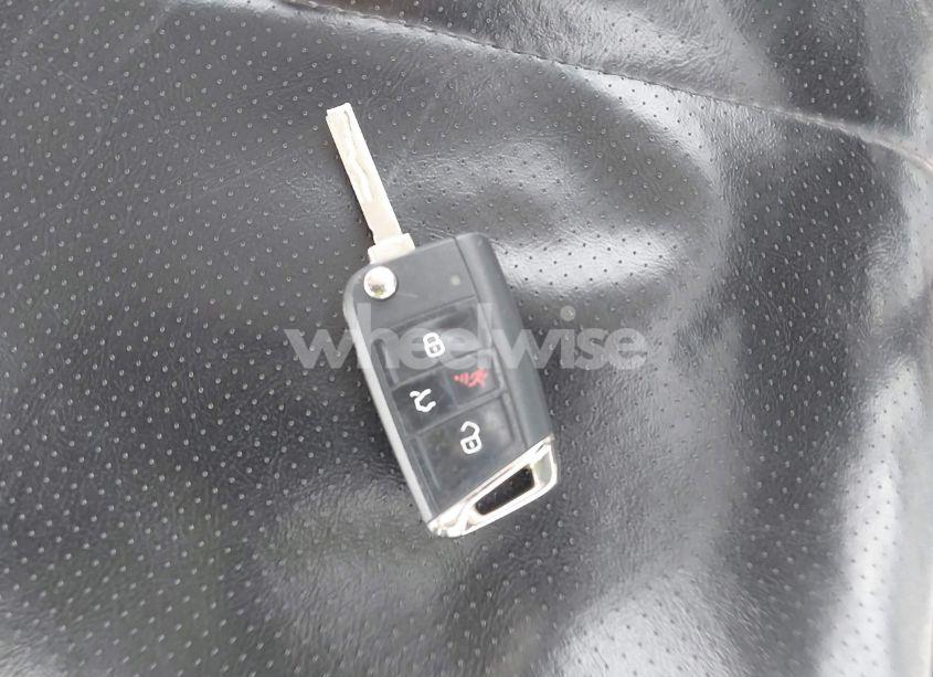 Photo 11 of 2019 Volkswagen Tiguan (VIN 3VV3B7AXXKM013013)