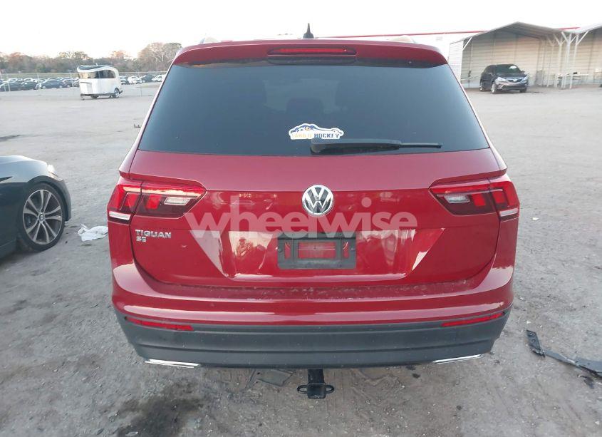 Photo 16 of 2019 Volkswagen Tiguan (VIN 3VV3B7AXXKM013013)