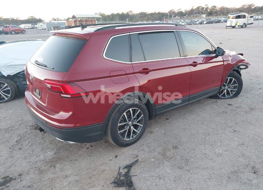 Photo 4 of 2019 Volkswagen Tiguan (VIN 3VV3B7AXXKM013013)