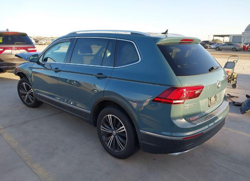 Photo 3 of 2019 Volkswagen Tiguan 2.0T SE/2.0T SEL/2.0T SEL R-LINE/2.0T SEL R-LINE BLACK (VIN 3VV3B7AXXKM079965)