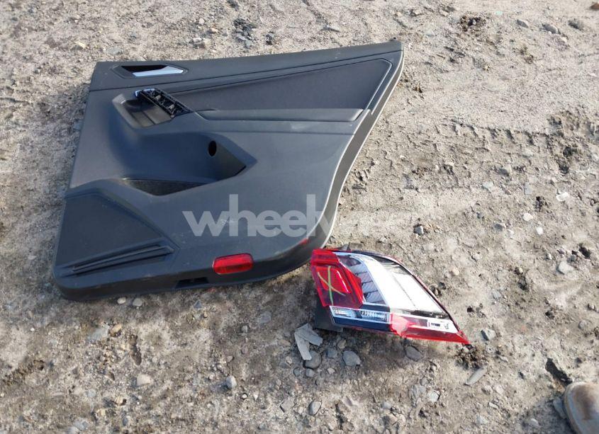 Photo 12 of 2019 Volkswagen Tiguan 2.0T SE/2.0T SEL/2.0T SEL R-LINE/2.0T SEL R-LINE BLACK (VIN 3VV3B7AXXKM155376)