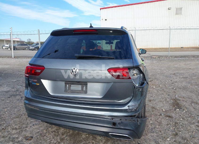 Photo 17 of 2019 Volkswagen Tiguan 2.0T SE/2.0T SEL/2.0T SEL R-LINE/2.0T SEL R-LINE BLACK (VIN 3VV3B7AXXKM155376)