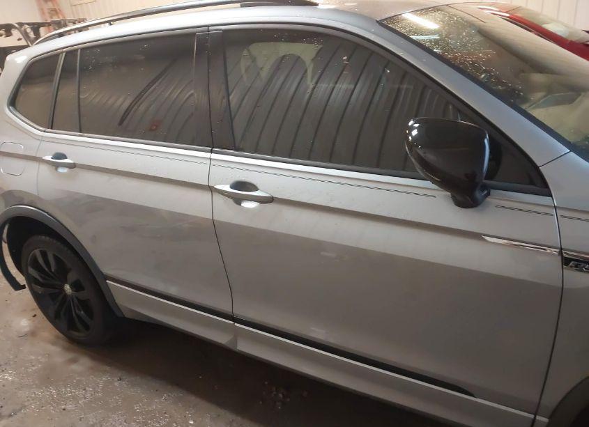 Photo 14 of 2020 Volkswagen Tiguan (VIN 3VV3B7AXXLM137283)