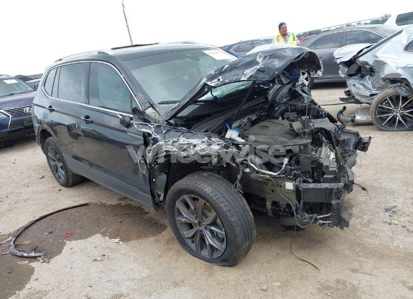 2022 Volkswagen Tiguan 2.0T SE (VIN 3VV3B7AXXNM117019) main photo