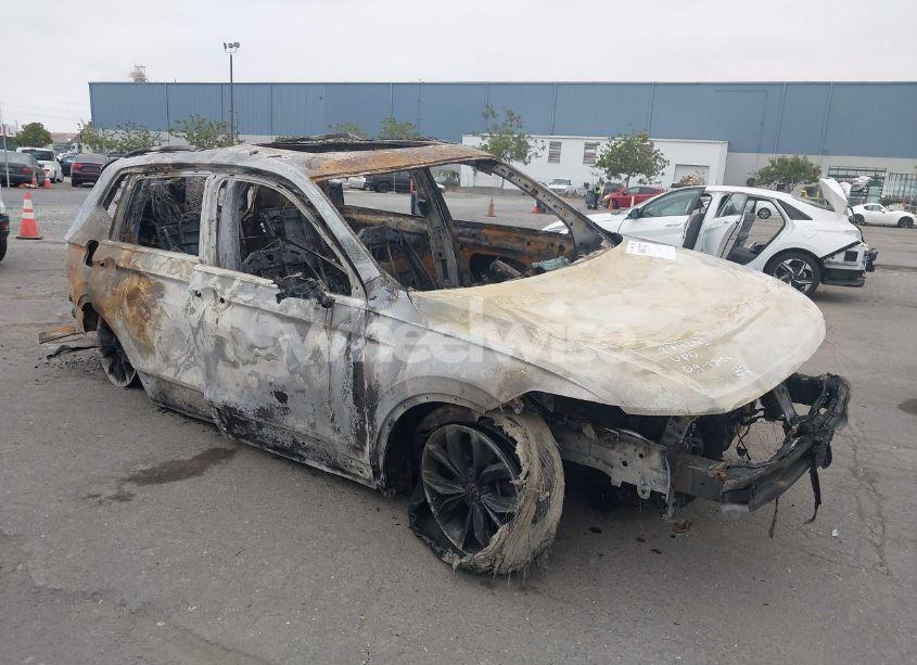 2022 Volkswagen Tiguan 2.0T SE (VIN 3VV3B7AXXNM163448) main photo