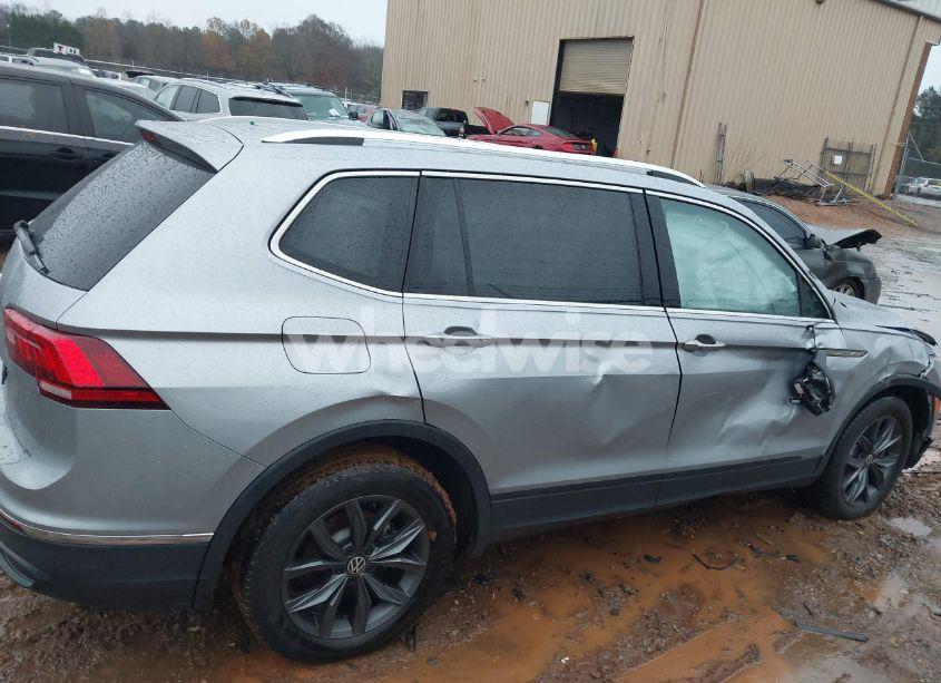 Photo 13 of 2024 Volkswagen Tiguan (VIN 3VV3B7AXXRM012681)