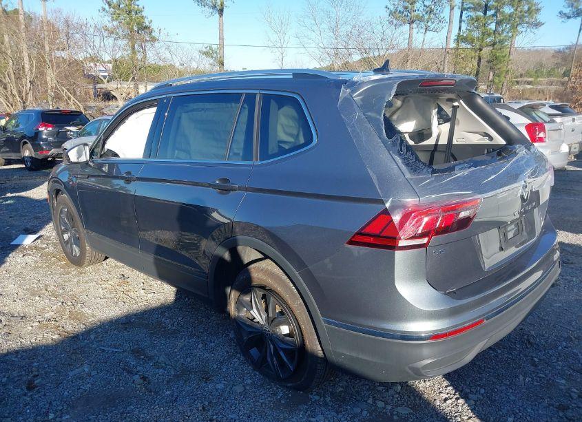 Photo 3 of 2024 Volkswagen Tiguan 2.0T SE/WOLFSBURG EDITION (VIN 3VV3B7AXXRM127782)