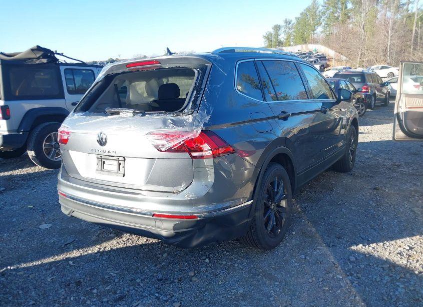 Photo 4 of 2024 Volkswagen Tiguan 2.0T SE/WOLFSBURG EDITION (VIN 3VV3B7AXXRM127782)