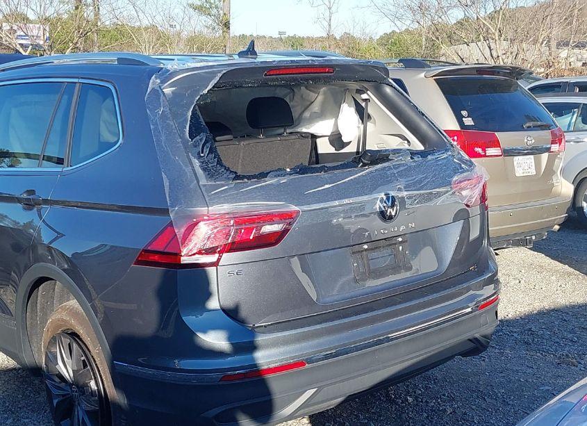 Photo 6 of 2024 Volkswagen Tiguan 2.0T SE/WOLFSBURG EDITION (VIN 3VV3B7AXXRM127782)