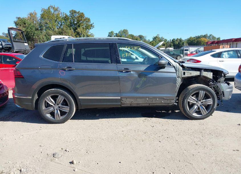 Photo 14 of 2018 Volkswagen Tiguan 2.0T SEL PREMIUM (VIN 3VV4B7AX0JM203535)