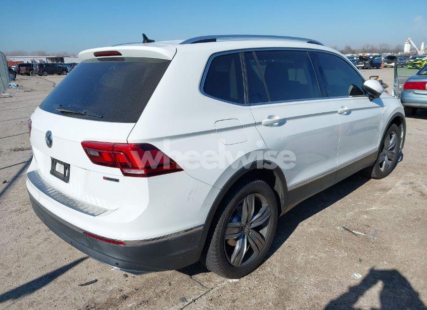 Photo 4 of 2019 Volkswagen Tiguan 2.0T SEL PREMIUM/2.0T SEL PREMIUM R-LINE (VIN 3VV4B7AX0KM007788)