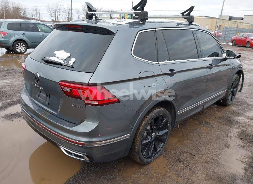 Photo 4 of 2022 Volkswagen Tiguan 2.0T SEL R-LINE (VIN 3VV4B7AX0NM151894)
