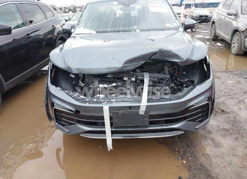Photo 6 of 2022 Volkswagen Tiguan 2.0T SEL R-LINE (VIN 3VV4B7AX0NM151894)