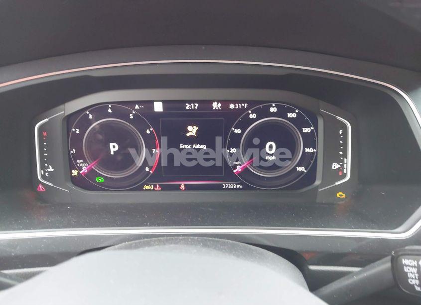 Photo 7 of 2022 Volkswagen Tiguan 2.0T SEL R-LINE (VIN 3VV4B7AX0NM151894)