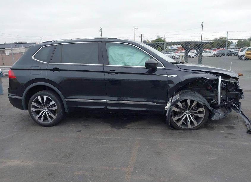 Photo 13 of 2018 Volkswagen Tiguan SEL PREMIUM (VIN 3VV4B7AX1JM187961)