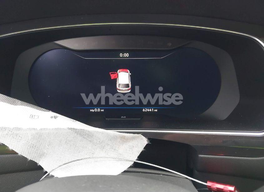 Photo 15 of 2019 Volkswagen Tiguan 2.0T SEL PREMIUM/2.0T SEL PREMIUM R-LINE (VIN 3VV4B7AX2KM053803)