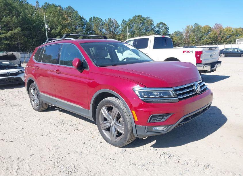 2019 Volkswagen Tiguan 2.0T SEL PREMIUM/2.0T SEL PREMIUM R-LINE (VIN 3VV4B7AX2KM156123) main photo