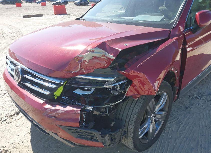 Photo 6 of 2019 Volkswagen Tiguan 2.0T SEL PREMIUM/2.0T SEL PREMIUM R-LINE (VIN 3VV4B7AX2KM156123)