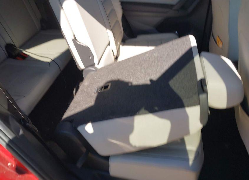 Photo 8 of 2019 Volkswagen Tiguan 2.0T SEL PREMIUM/2.0T SEL PREMIUM R-LINE (VIN 3VV4B7AX2KM156123)