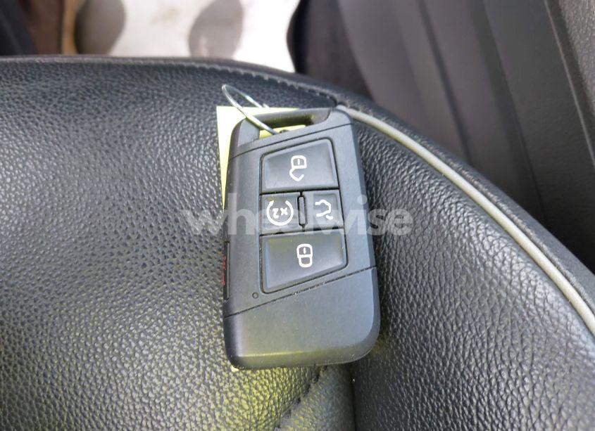 Photo 11 of 2019 Volkswagen Tiguan 2.0T SEL PREMIUM/2.0T SEL PREMIUM R-LINE (VIN 3VV4B7AX2KM175142)