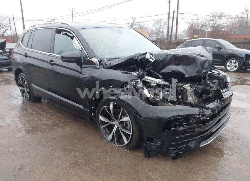 2022 Volkswagen Tiguan 2.0T SEL R-LINE (VIN 3VV4B7AX3NM046685) main photo