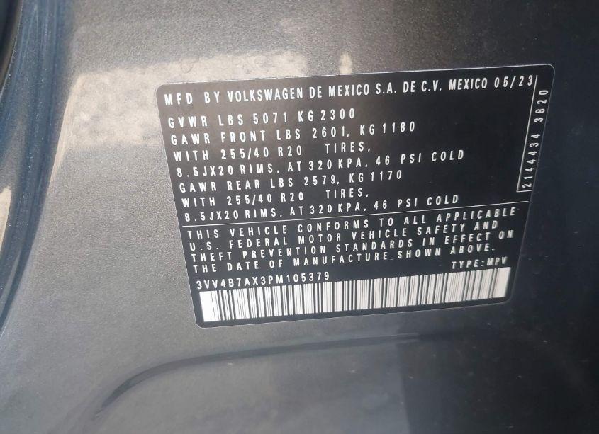 Photo 9 of 2023 Volkswagen Tiguan 2.0T SEL R-LINE (VIN 3VV4B7AX3PM105379)