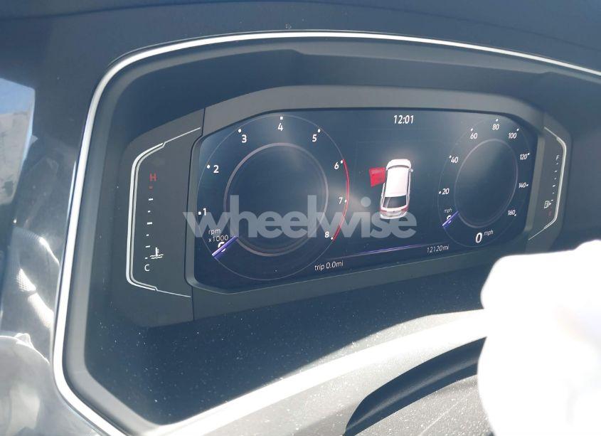 Photo 14 of 2024 Volkswagen Tiguan 2.0T SEL R-LINE (VIN 3VV4B7AX3RM055151)