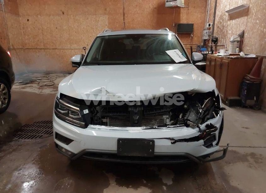 Photo 12 of 2019 Volkswagen Tiguan 2.0T SEL PREMIUM/2.0T SEL PREMIUM R-LINE (VIN 3VV4B7AX4KM039045)
